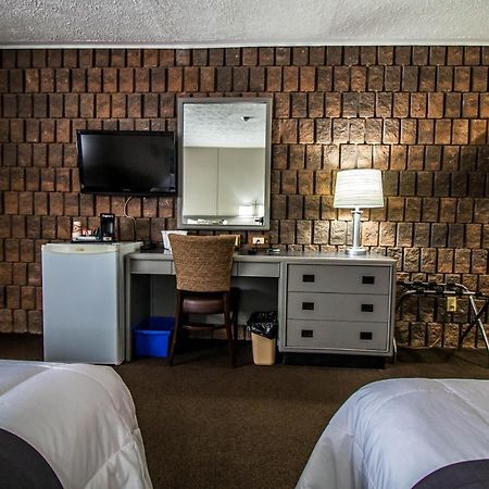 Companion Hotel Motel ハースト エクステリア 写真